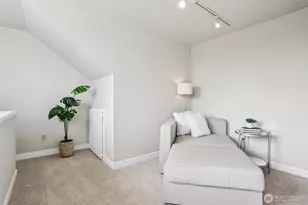 4726 Thackeray Pl NE, Seattle, WA 98105 - Photo 25