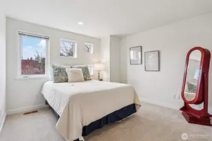 4726 Thackeray Pl NE, Seattle, WA 98105 - Photo 23