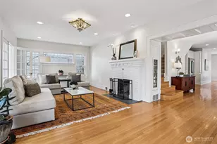 4726 Thackeray Pl NE, Seattle, WA 98105 - Photo 5