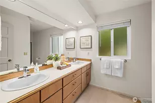 3418 W Lake Sammamish Pkwy SE, Bellevue, WA 98008 - Photo 19