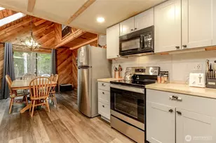 101 Mountain View Dr, Ashford, WA 98304 - Photo 7