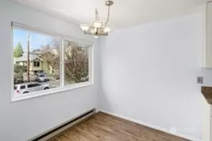 4226 Dayton Ave N, Seattle, WA 98103 - Photo 15