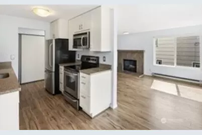 4226 Dayton Avenue N #202, Seattle, WA 98103 - Photo 9