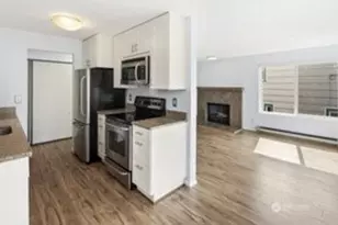 4226 Dayton Ave N, Seattle, WA 98103 - Photo 9