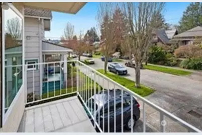 4226 Dayton Avenue N #202, Seattle, WA 98103 - Photo 27