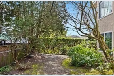 4226 Dayton Avenue N #202, Seattle, WA 98103 - Photo 29