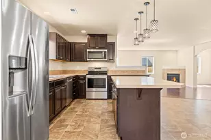 1408 Daffodil Ave NE, Orting, WA 98360 - Photo 3