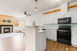 17426 Bothell Way NE, Bothell, WA 98011 - Photo 11