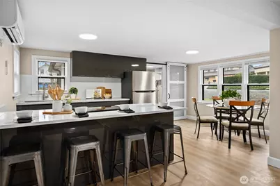 11101 Bingham Avenue E, Tacoma, WA 98446 - Photo 3