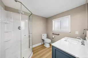 11101 Bingham Ave E, Tacoma, WA 98446 - Photo 9