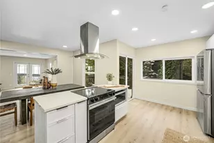 9919 Arrowsmith Ave S, Seattle, WA 98118 - Photo 11