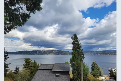 9919 Arrowsmith Avenue S, Seattle, WA 98118 - Photo 1