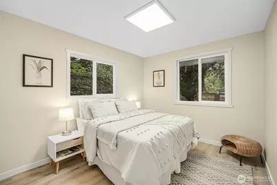 9919 Arrowsmith Avenue S, Seattle, WA 98118 - Photo 15