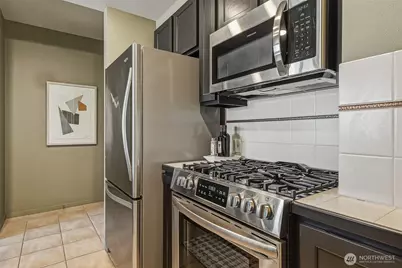 2801 1st Avenue #1018, Seattle, WA 98121 - Photo 11