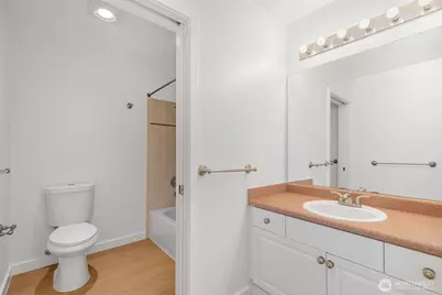 2415 2nd Avenue #750, Seattle, WA 98121 - Photo 15