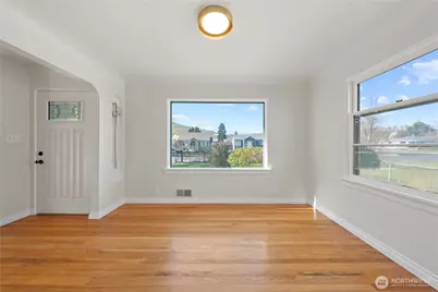 222 D Street SW, Ephrata, WA 98823 - Photo 9