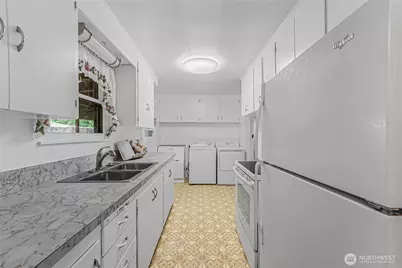 516 N 5th Avenue SW, Tumwater, WA 98512 - Photo 9