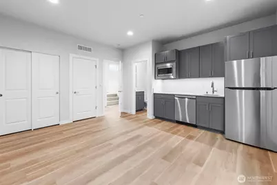 13927 178th Street E #38, Puyallup, WA 98374 - Photo 11