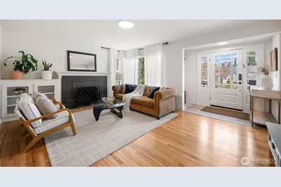 1035 NE 100th Street, Seattle, WA 98125 - Photo 5