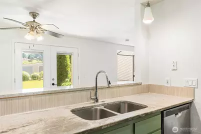 1315 S Puget Drive #F-12, Renton, WA 98055 - Photo 9