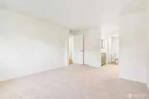 1315 S Puget Dr, Renton, WA 98055 - Photo 15
