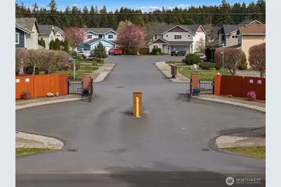 16425 39th Avenue E, Tacoma, WA 98446 - Photo 25