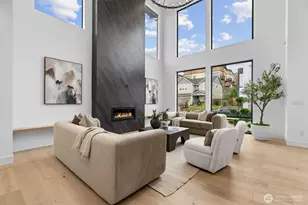 590 W U St, Camas, WA 98607 - Photo 3