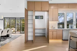 590 W U St, Camas, WA 98607 - Photo 17