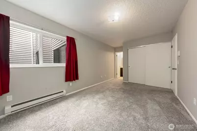 2562 Thorndyke Avenue W #303, Seattle, WA 98199 - Photo 17