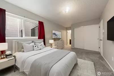 2562 Thorndyke Avenue W #303, Seattle, WA 98199 - Photo 7