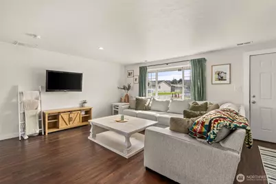 120 Tacoma Avenue NW, Orting, WA 98360 - Photo 5