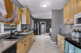 8225 Peace Pk Dr, Custer, WA 98240 - Photo 17