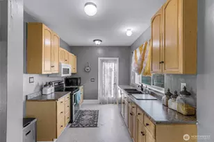 8225 Peace Pk Dr, Custer, WA 98240 - Photo 13