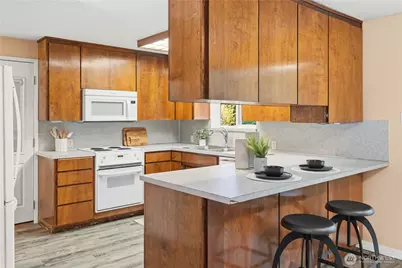 762 Hilltop Avenue, Kent, WA 98031 - Photo 13