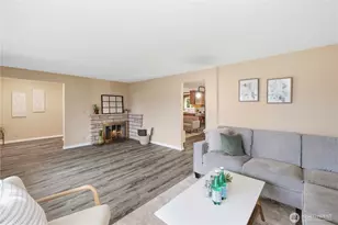 762 Hilltop Ave, Kent, WA 98031 - Photo 5