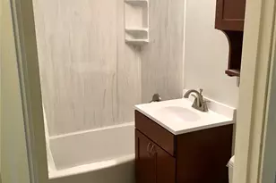 328 Burnett Ave N, Renton, WA 98057 - Photo 7