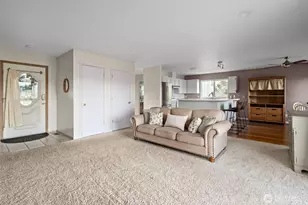 910 NE Cordero Pl, Oak Harbor, WA 98277 - Photo 7