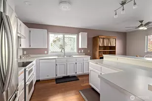 910 NE Cordero Pl, Oak Harbor, WA 98277 - Photo 13