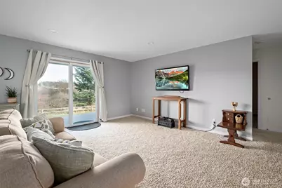 910 NE Cordero Place, Oak Harbor, WA 98277 - Photo 5