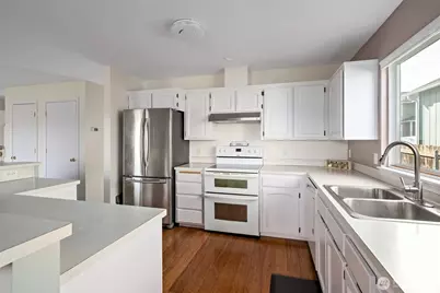 910 NE Cordero Place, Oak Harbor, WA 98277 - Photo 11