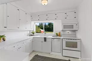 1371 W Axton Rd, Ferndale, WA 98248 - Photo 9