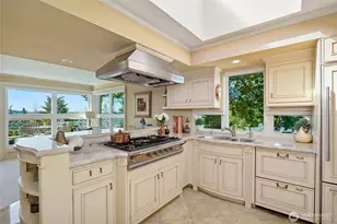 101 99th Ave NE, Bellevue, WA 98004 - Photo 5