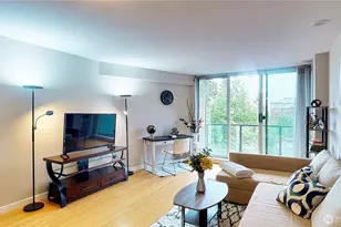 1100 106th Ave NE, Bellevue, WA 98004 - Photo 9