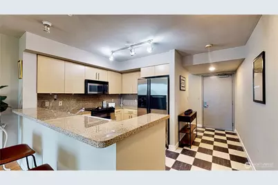 1100 106th Avenue NE #704, Bellevue, WA 98004 - Photo 5