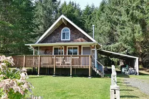 121 Oyehut Rd, Hoquiam, WA 98550 - Photo 1