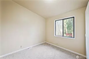 317 Rollingwood Dr, Kelso, WA 98626 - Photo 15