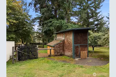 4914 182nd Avenue SW, Longbranch, WA 98351 - Photo 29