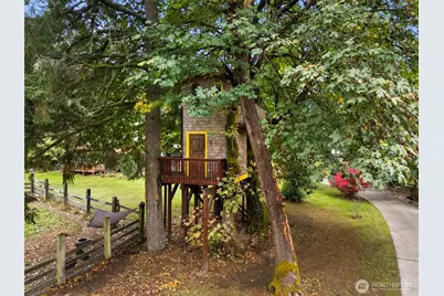 4914 182nd Avenue SW, Longbranch, WA 98351 - Photo 3