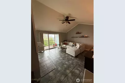 625 N Jackson Avenue #B42, Tacoma, WA 98406 - Photo 3