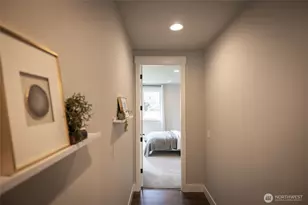 611 Upland Dr, Mount Vernon, WA 98273 - Photo 17